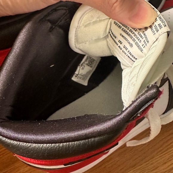 Air Jordan 1 retro high satin toes - Picture 4 of 8